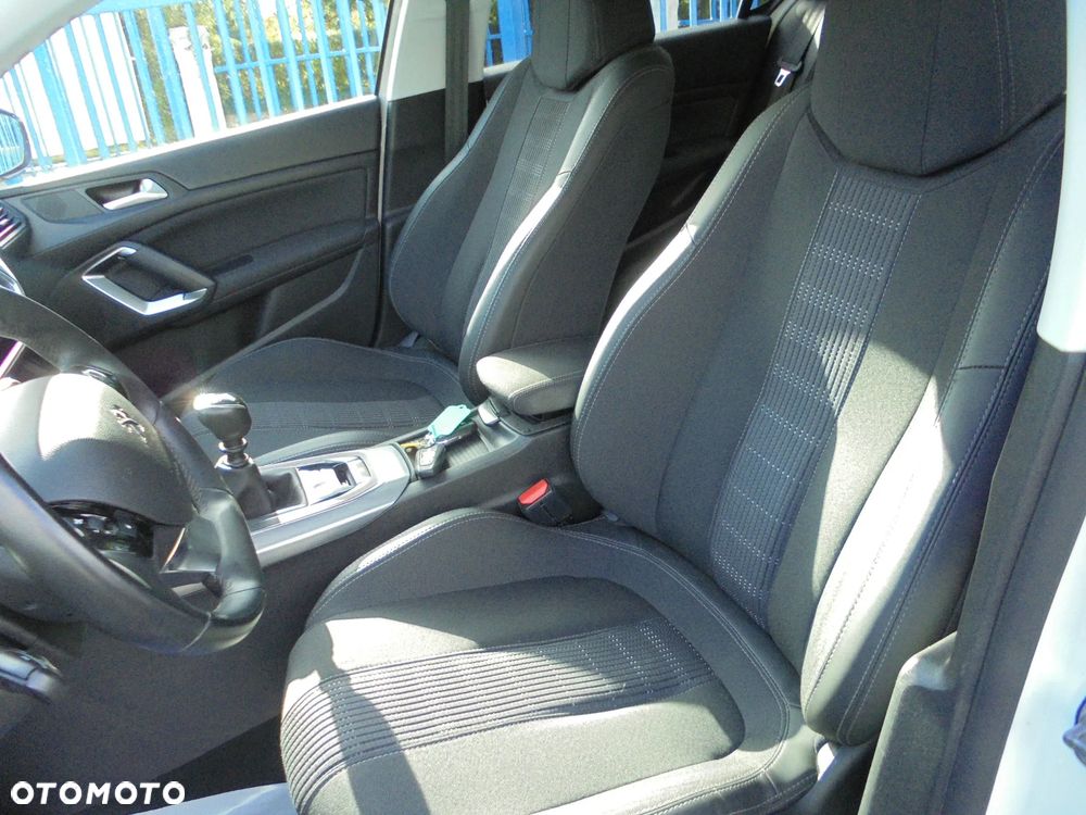 Peugeot 308 BlueHDi 130 Allure Pack - 6