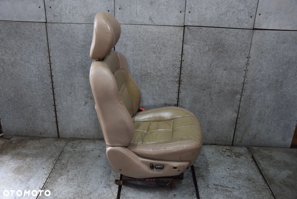 JEEP GRAND CHEROKEE WJ FOTEL PRAWY PRZÓD - 9