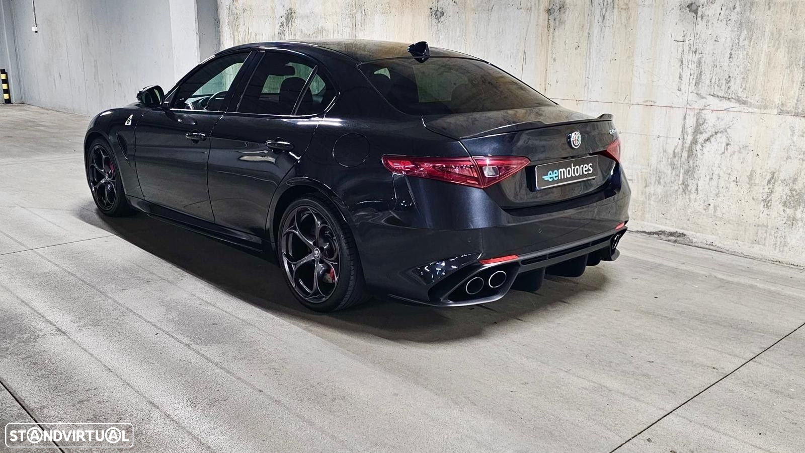 Alfa Romeo Giulia 2.9 Bi-Turbo Quadrifoglio AT8 - 11