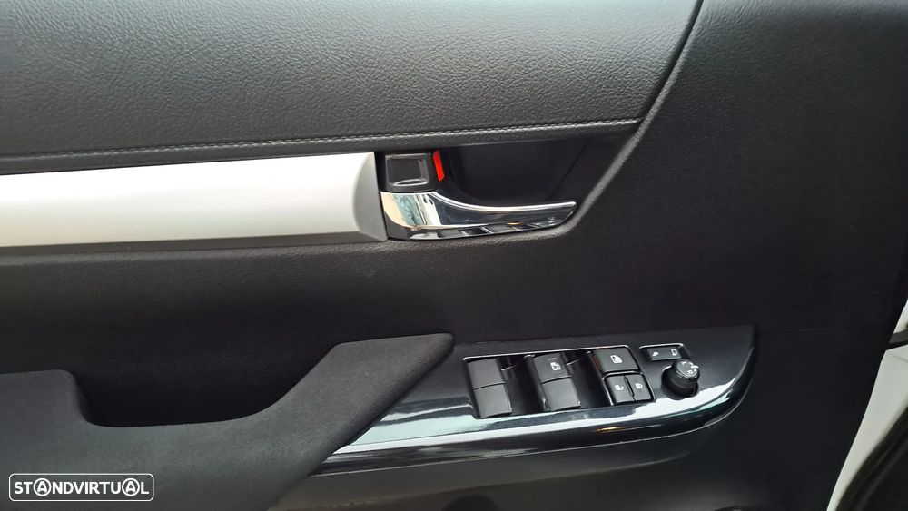 Toyota Hilux 4x4 Cabine Dupla Auto Executive - 19