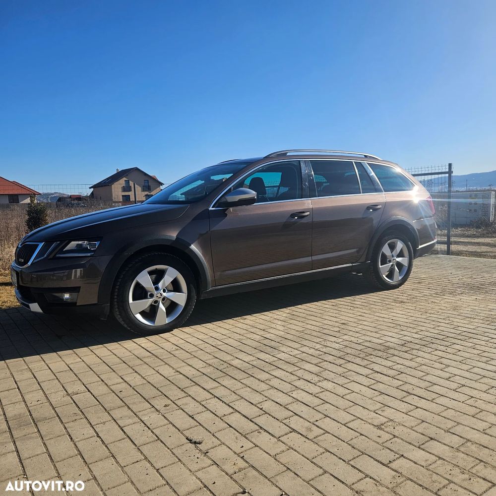 Skoda Octavia 2.0 TDI 4X4 DSG Scout - 1