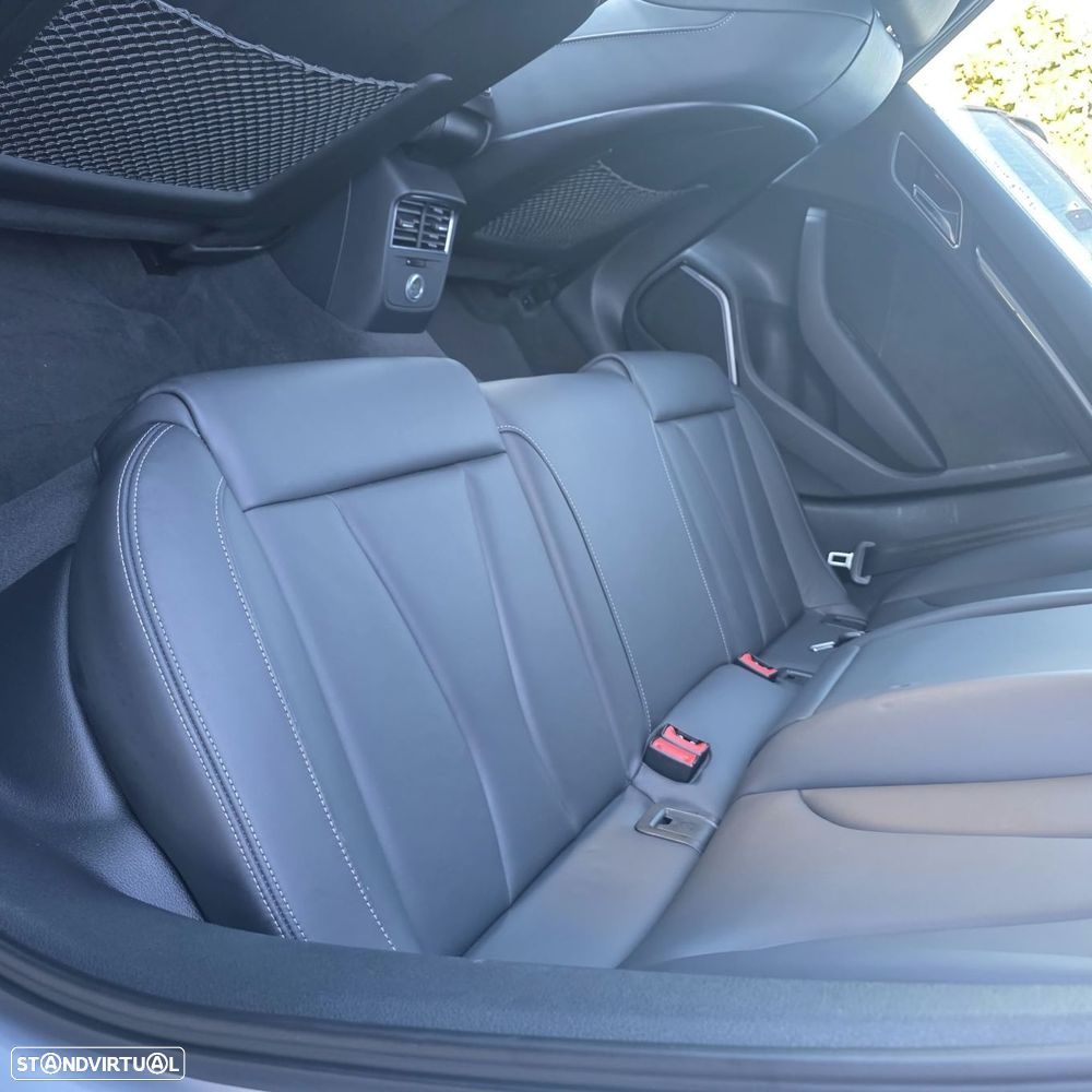 Audi RS3 Sportback 2.5 TFSI quattro S tronic - 33
