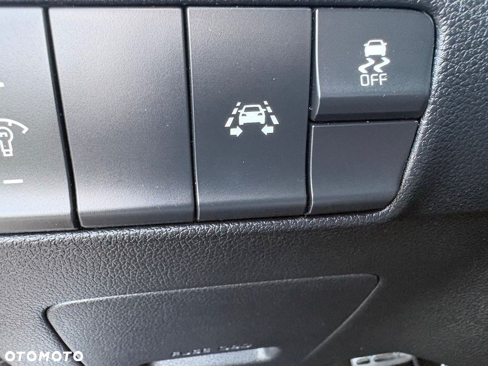 Kia Sportage 2,0 CRDI AWD GT Line - 32