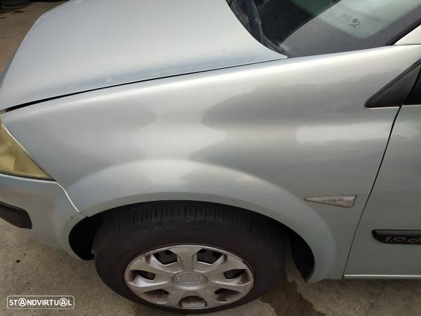 Guarda Lamas Esquerdo Renault Megane Ii Caixa/Combi (Km_) - 1
