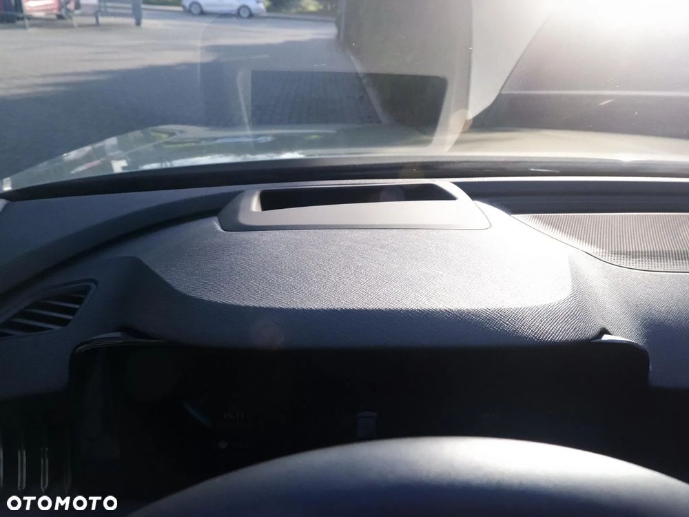 Skoda Superb 1.5 TSI Plug-in Hybrid L&K DSG - 39