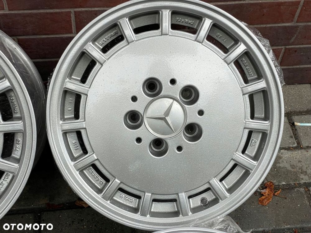 alu felgi mercedes 15 gullideckel 7j et44 w124 oryginał - 7