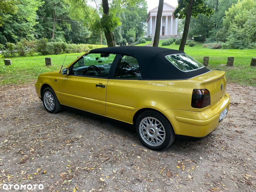 Volkswagen Golf - 5