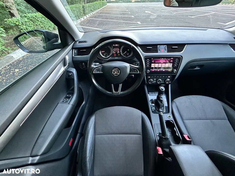 Skoda Octavia 2.0 TDI DSG Ambition - 10
