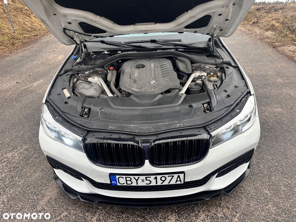 BMW Seria 7 740Li xDrive - 10