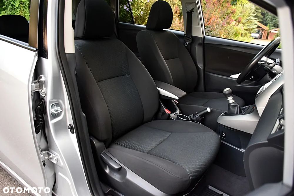 Toyota Verso 1.8 5-Sitzer Executive - 32