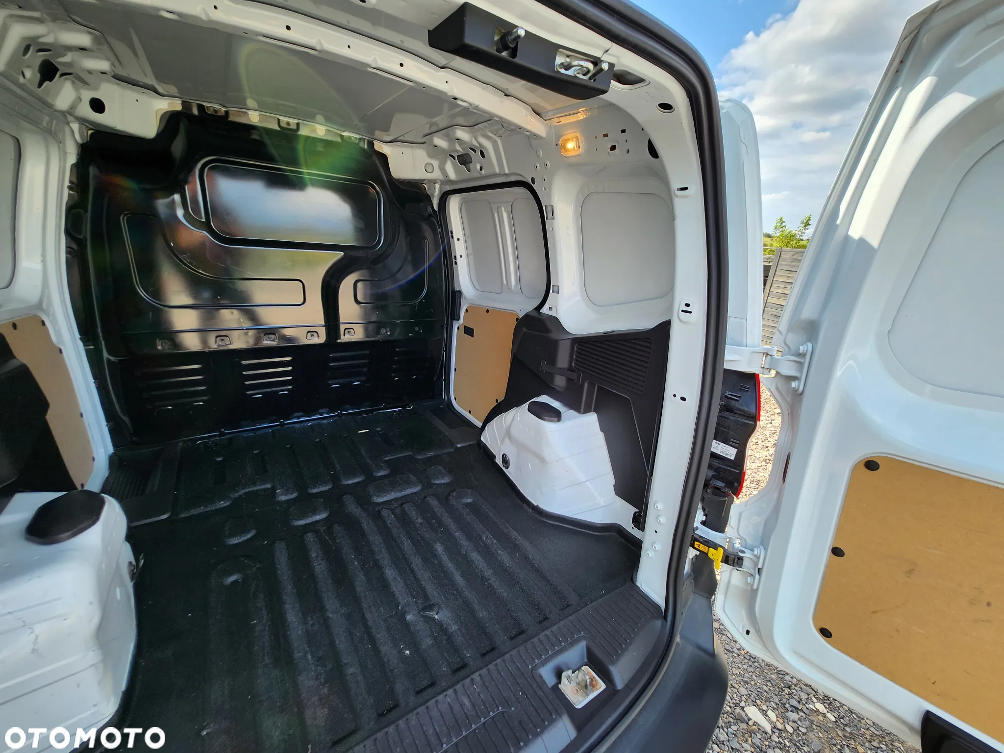 Ford Transit courier - 33