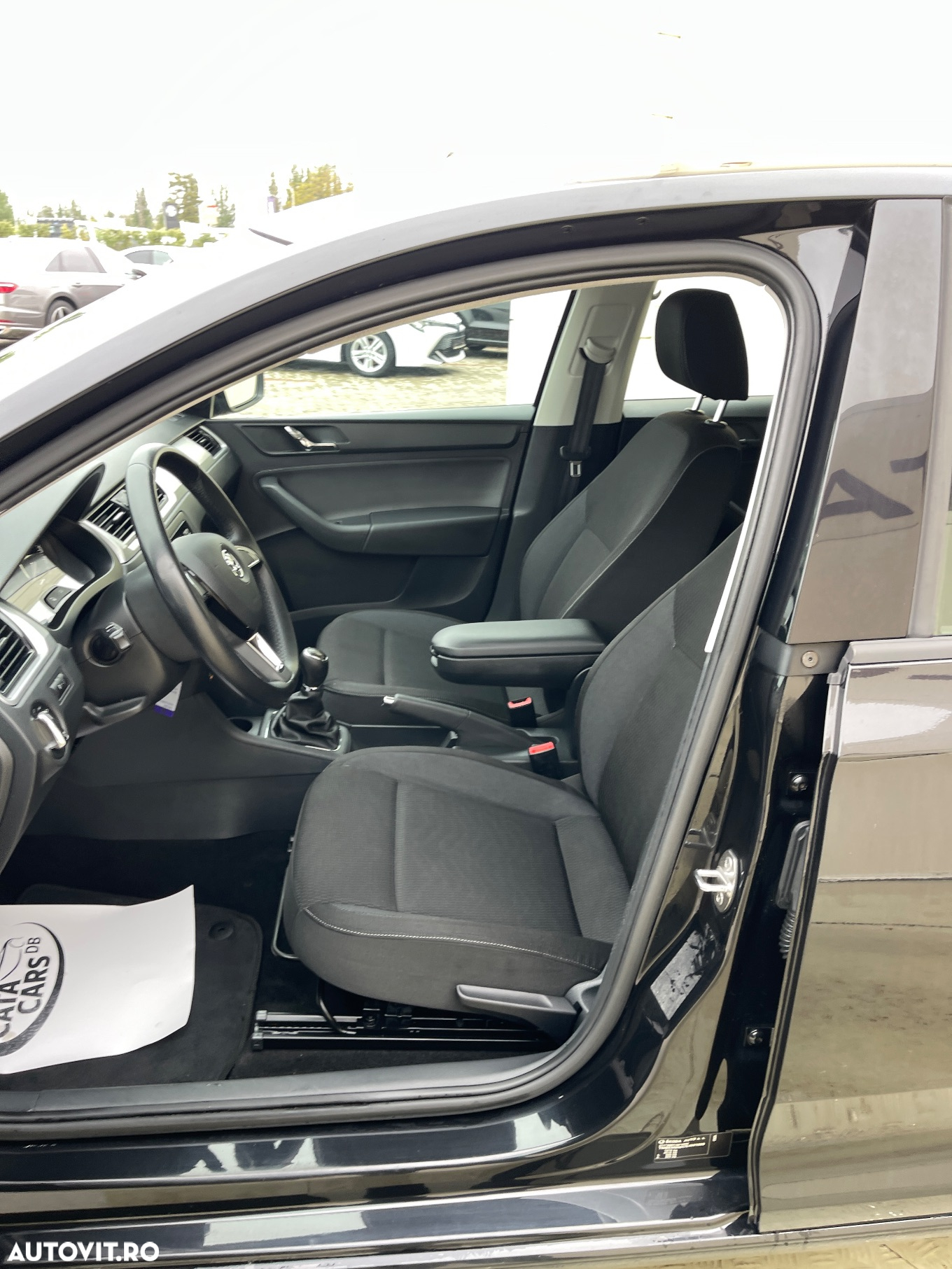 Skoda RAPID 1.2 TSI Ambition - 30