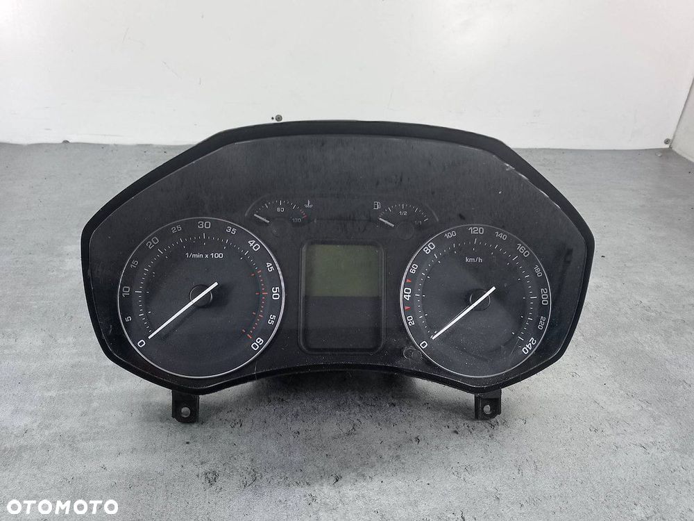 LICZNIK SKODA OCTAVIA II 1Z0920802H 1.9 TDI - 1