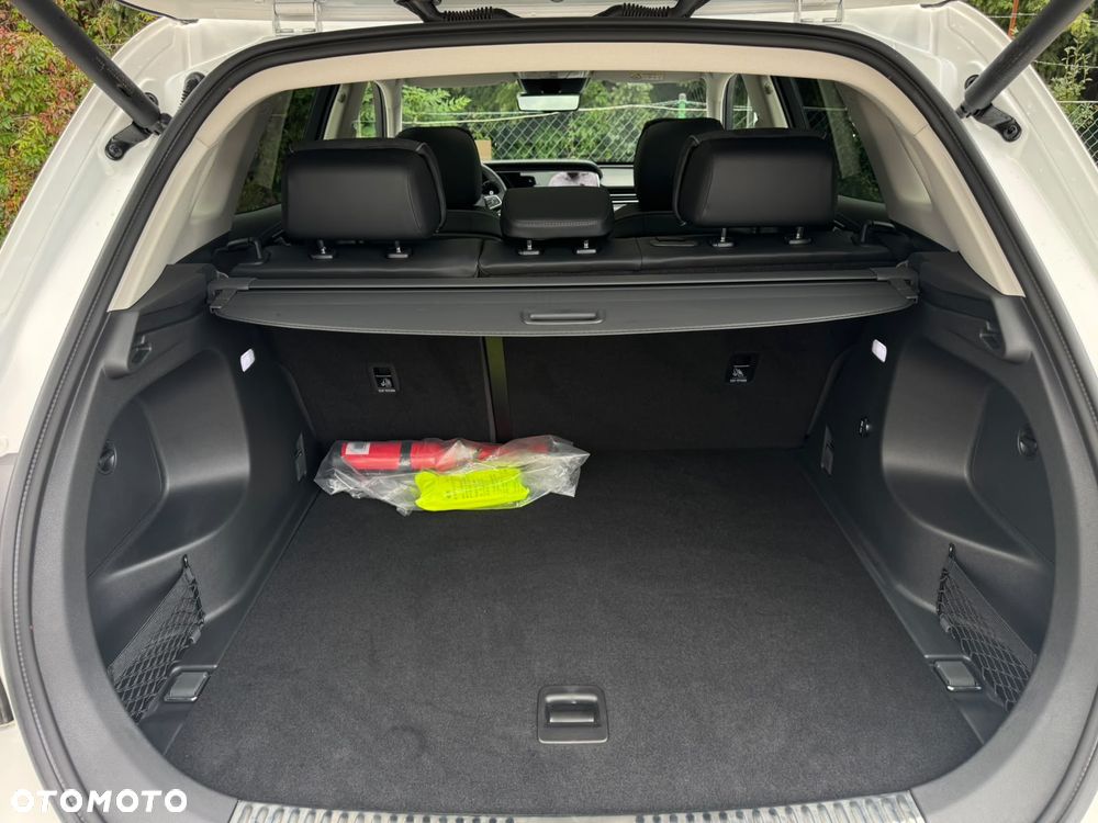 Hongqi HS5 2.0T AWD - 27