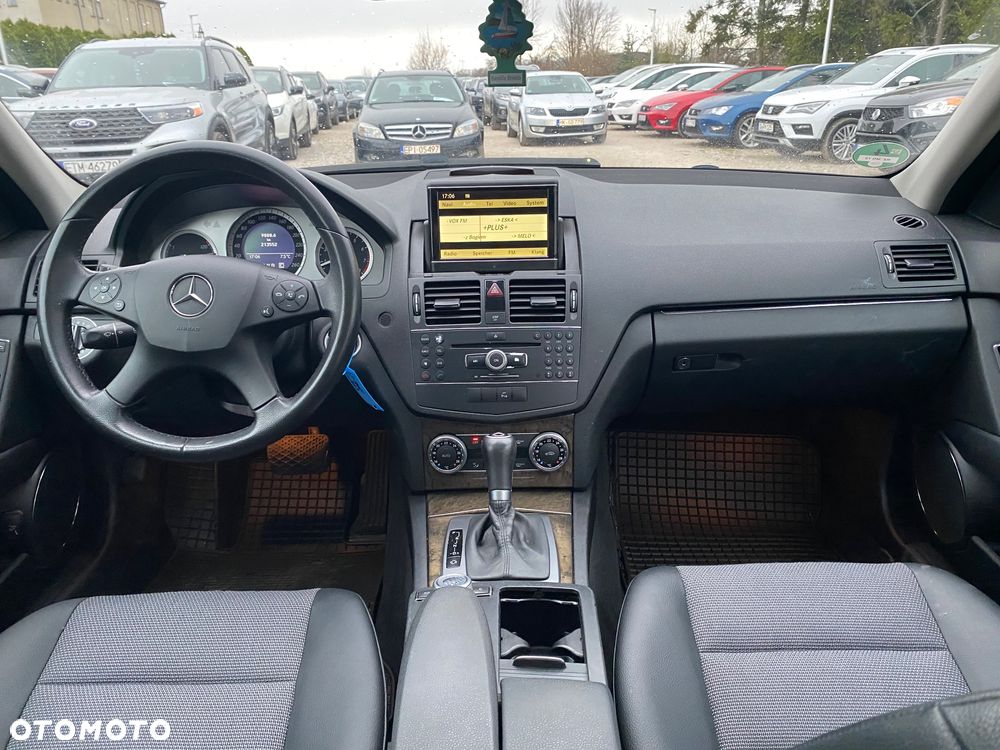 Mercedes-Benz Klasa C - 31