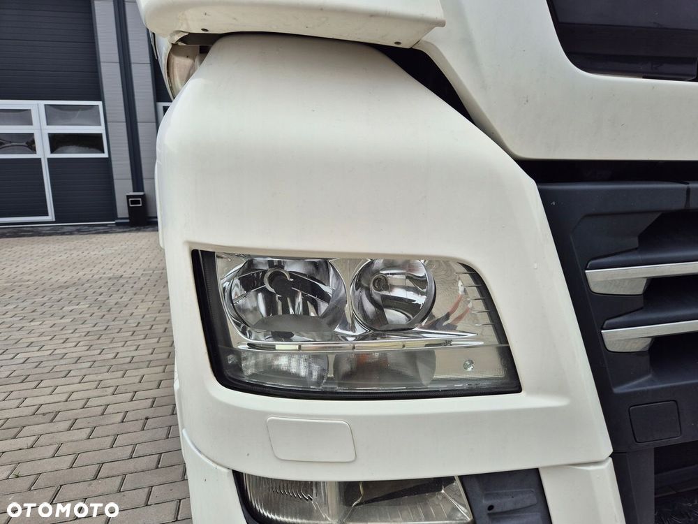 NAROŻNIK BIAŁY Okular Osłona LAMPY REFLEKTORA zderzak PRAWY MAN TGX EURO 6 - 1