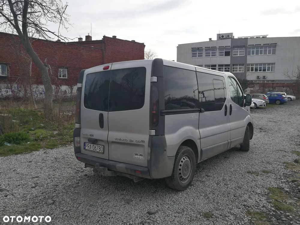 Opel Vivaro DTI Tour - 4