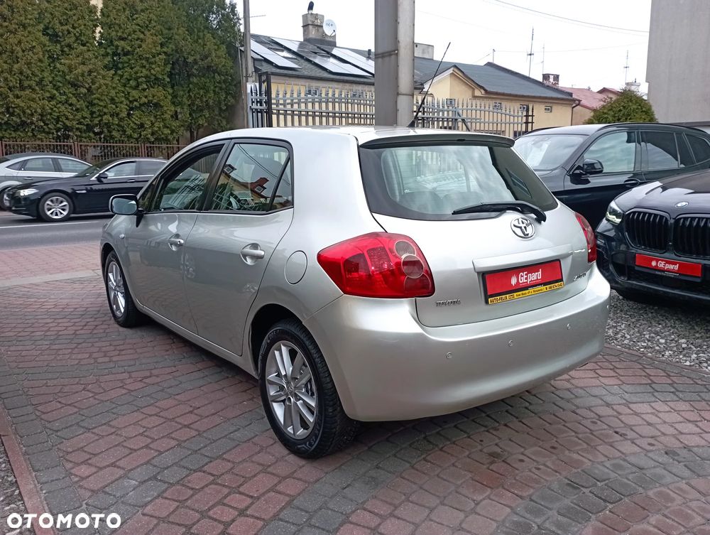 Toyota Auris 1.4 D-4D Luna - 6