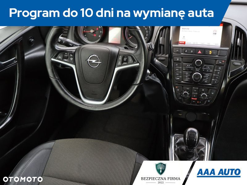 Opel Astra - 8