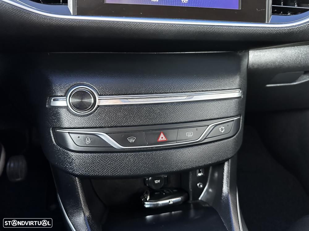 Peugeot 308 1.6 BlueHDi Allure - 35