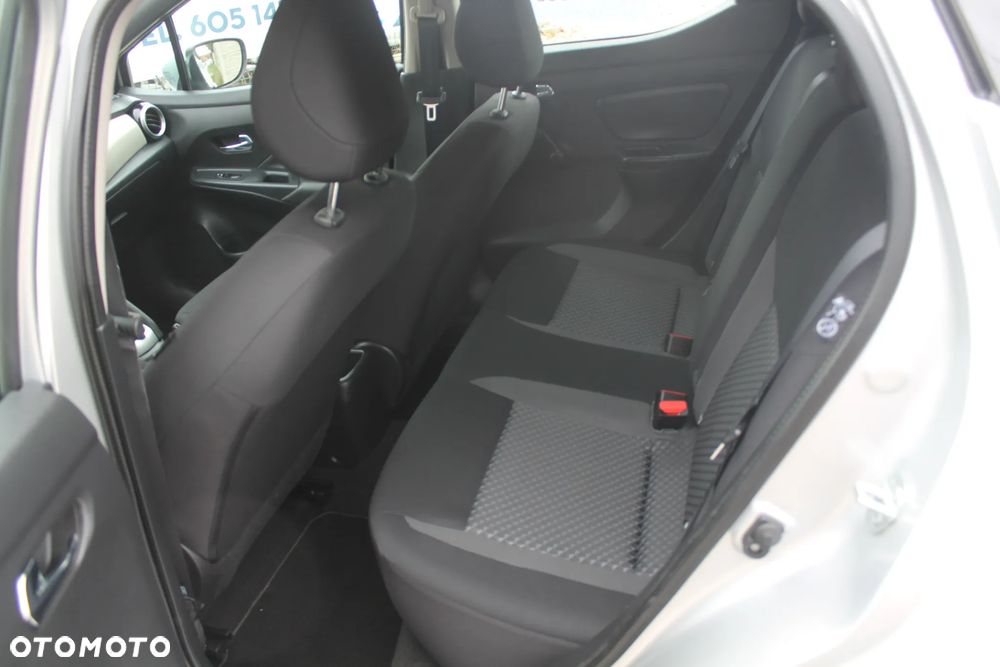 Nissan Micra - 10