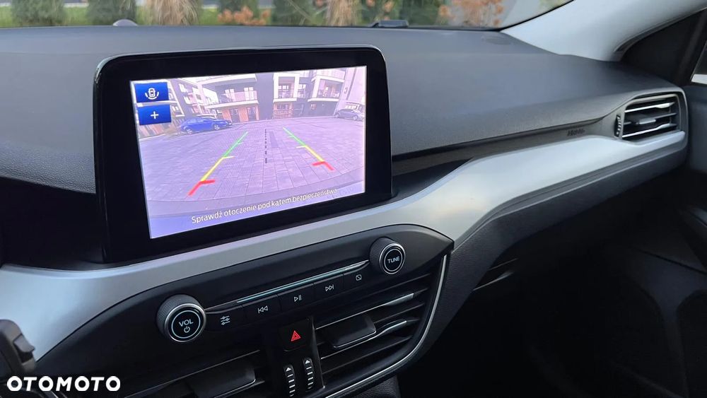 Ford Focus 1.5 EcoBlue Connected - 15
