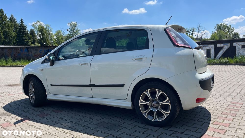 Fiat Punto Evo 1.4 8V Racing - 15