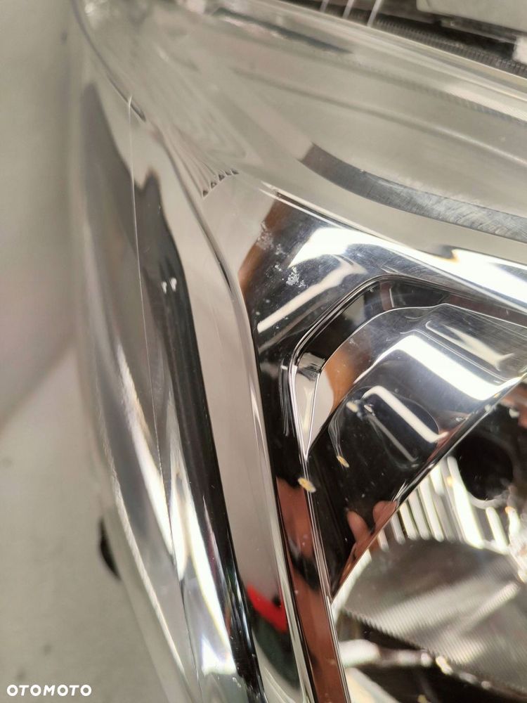 mitsubishi space star ii lift zw komplet lampy przednich stanley w5335 - 6