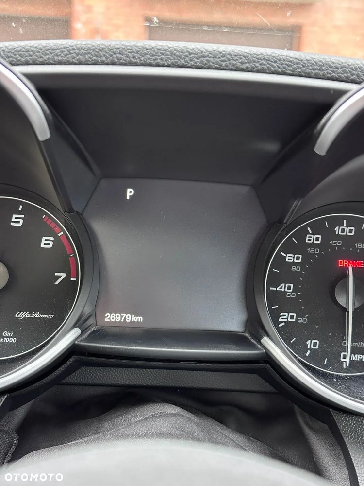 Alfa Romeo Giulia 2.0 Turbo 16V AT8 Veloce - 19