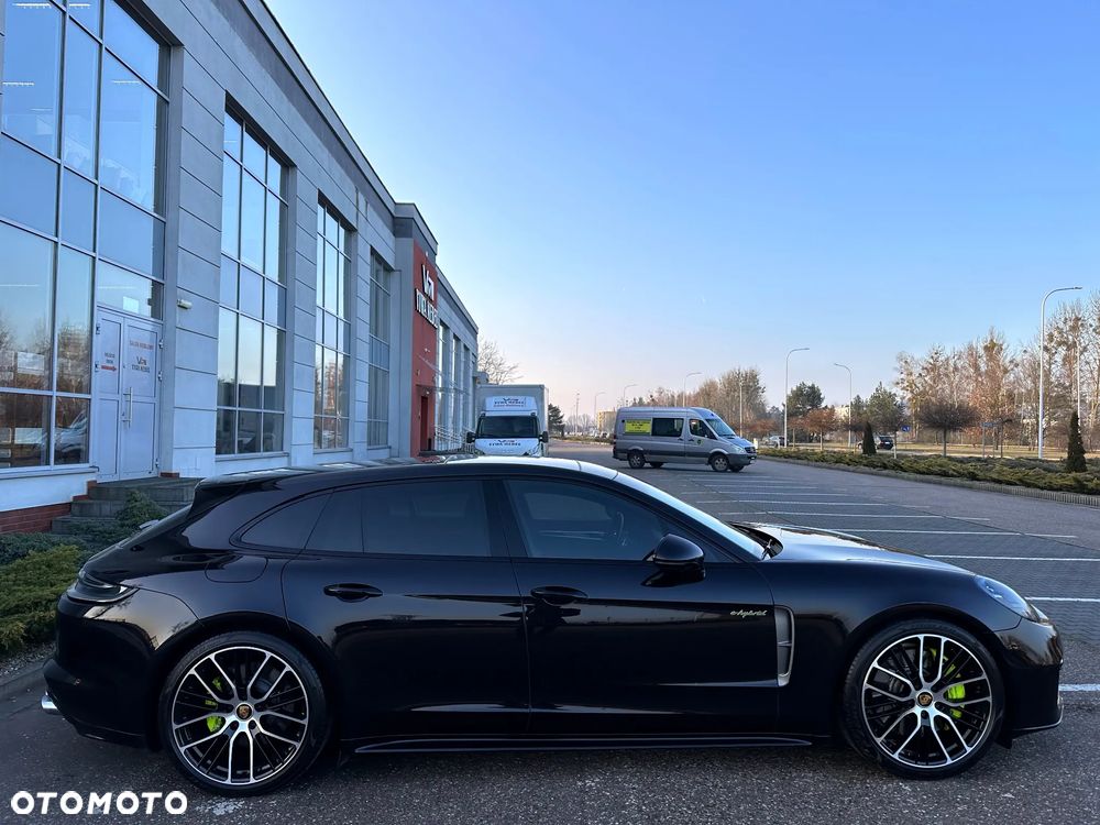 Porsche Panamera - 12