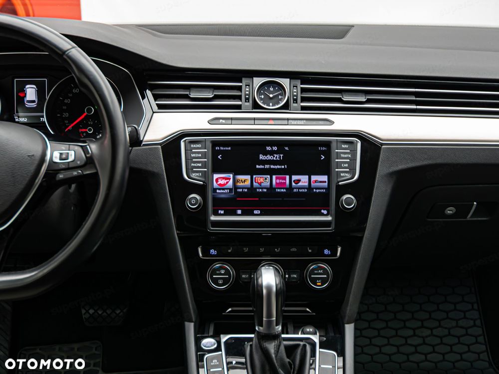 Volkswagen Passat - 16