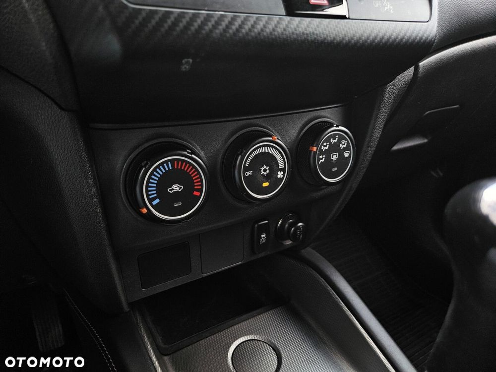 Mitsubishi ASX 1.6 Inform - 13