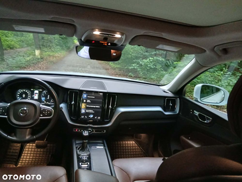Volvo XC 60 T6 AWD Geartronic Momentum - 13
