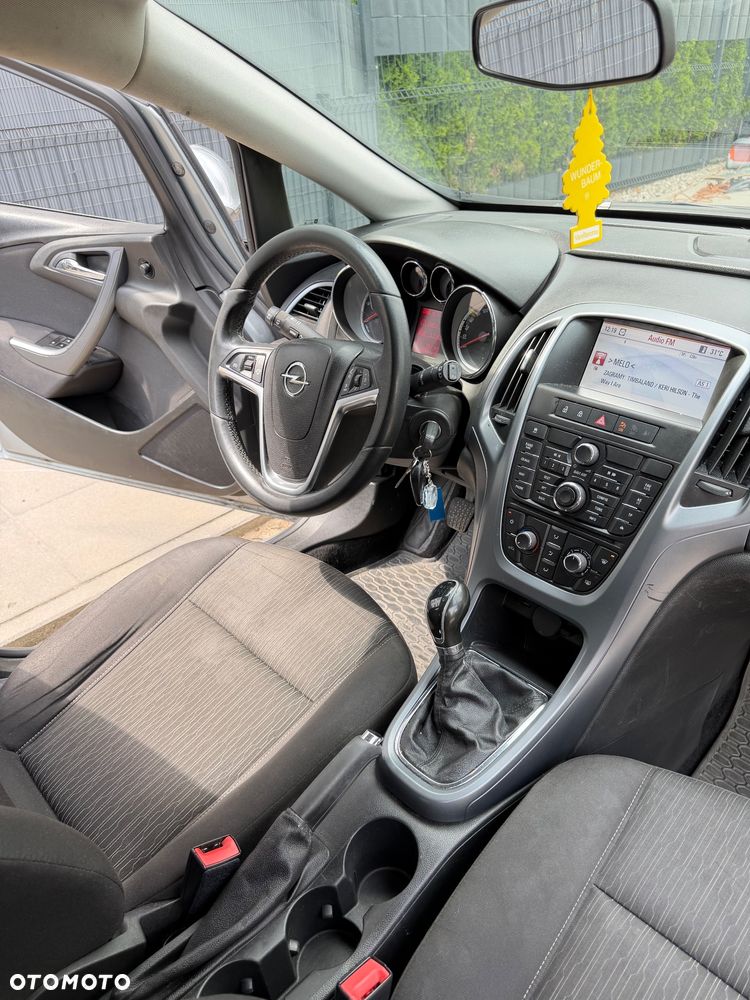Opel Astra 1.7 CDTI Cosmo - 10