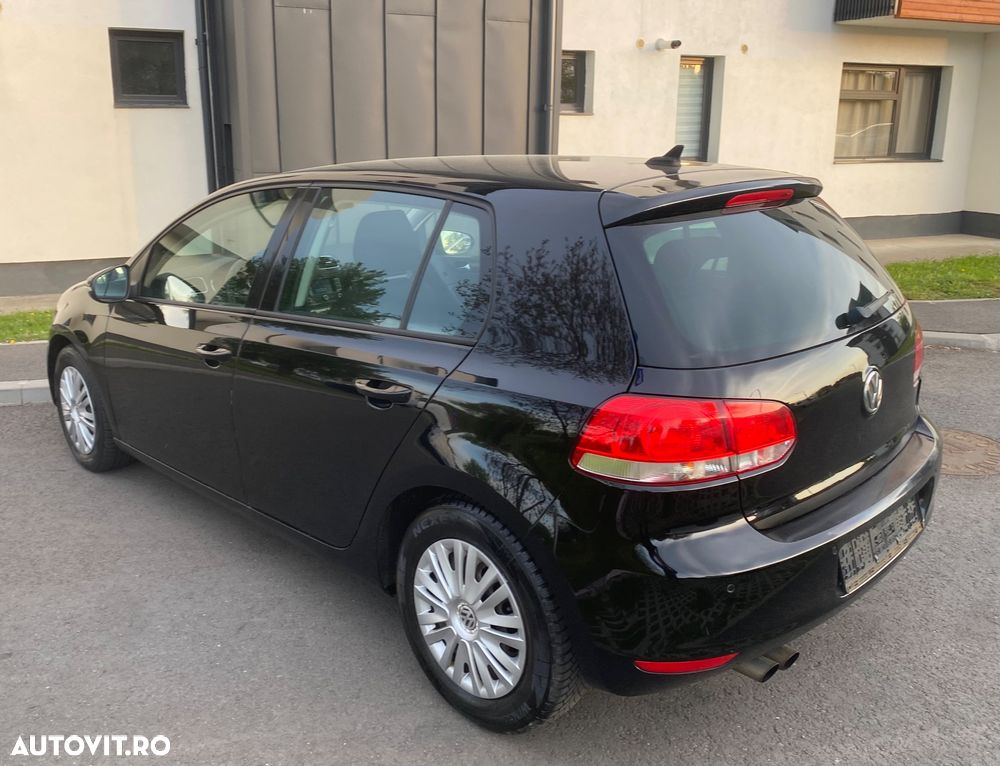 Volkswagen Golf 2.0 TDI DPF Highline - 4