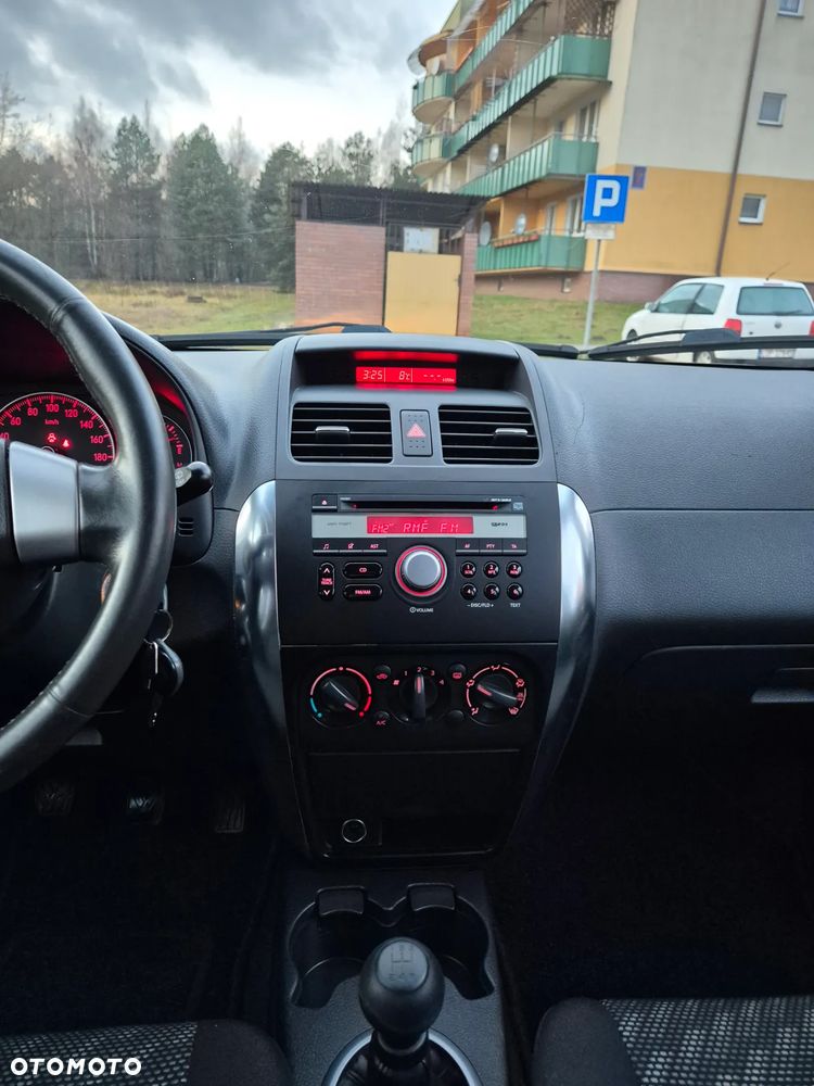 Suzuki SX4 - 7