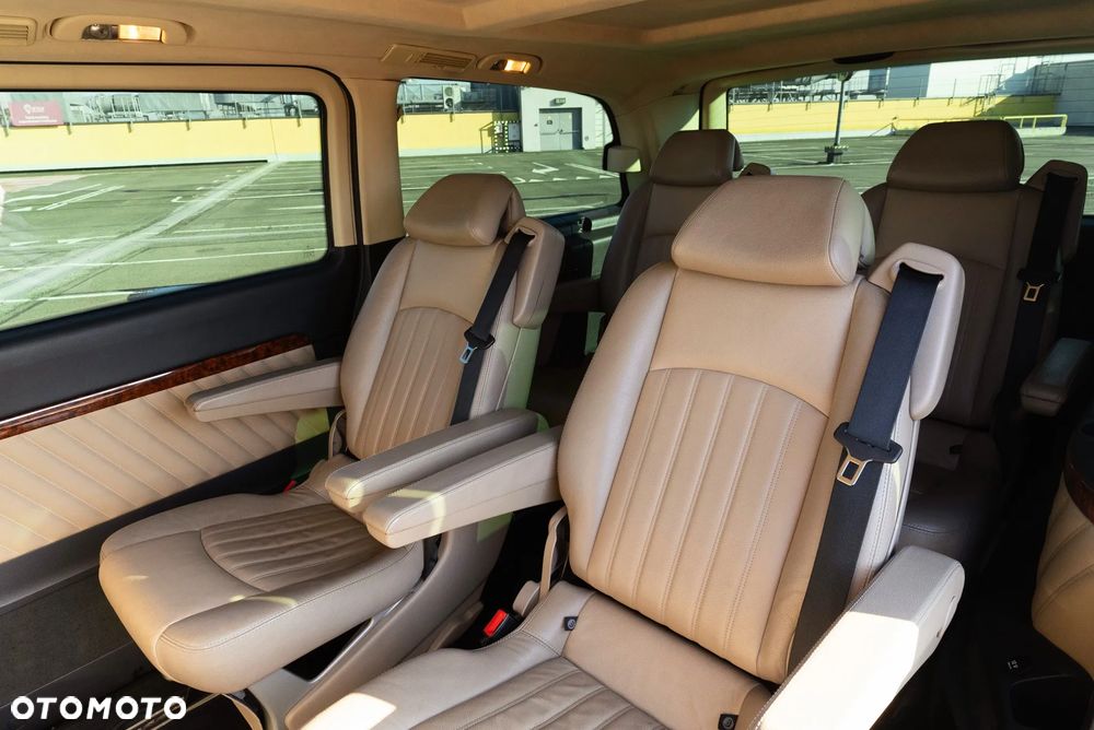Mercedes-Benz Viano 3.0 CDI Ambiente (długi) - 11