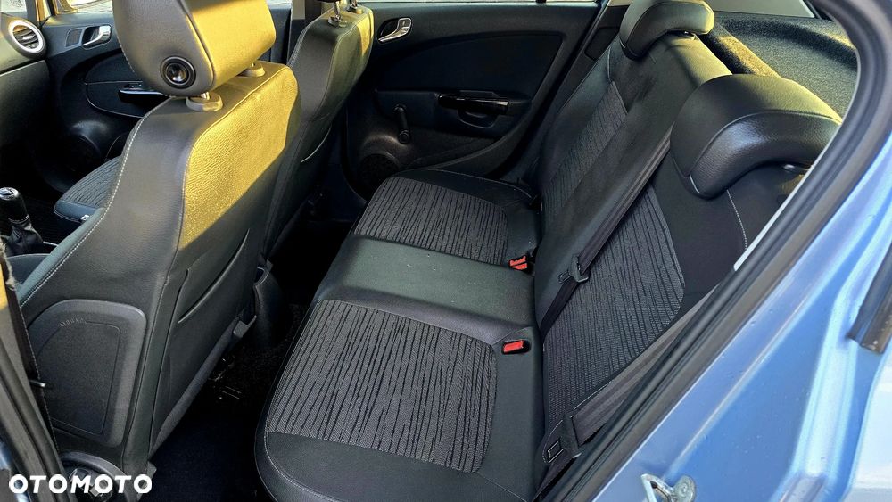 Opel Corsa 1.4 16V Innovation - 17