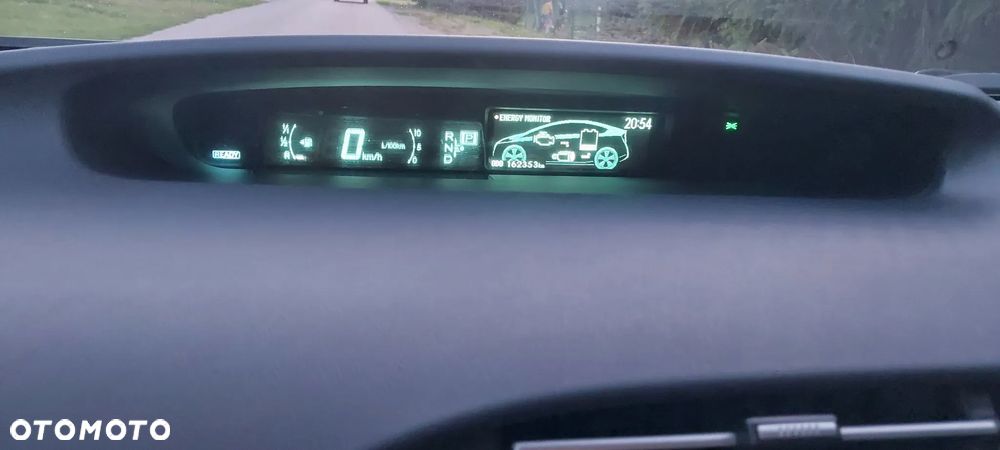 Toyota Prius - 11