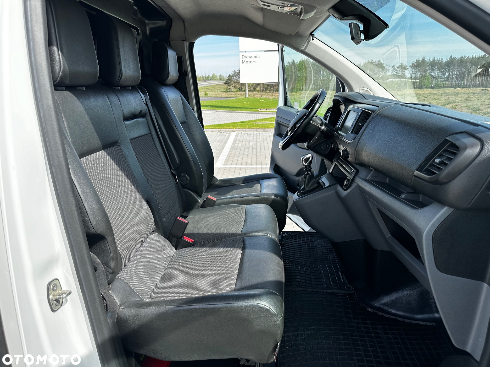 Opel Vivaro L2H1 - 24