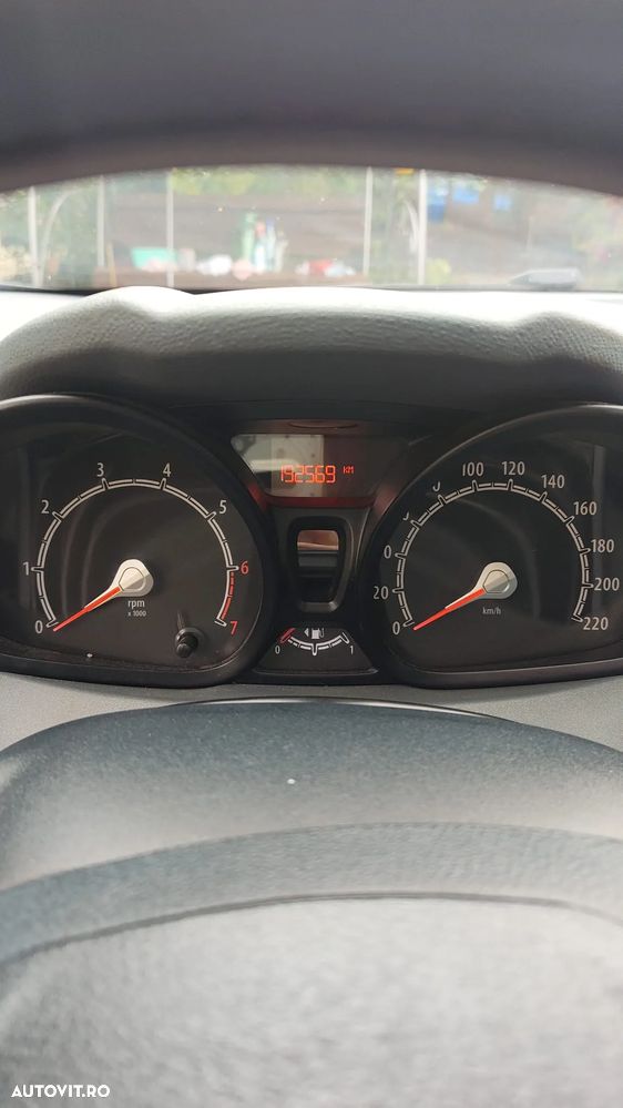 Ford Fiesta - 5