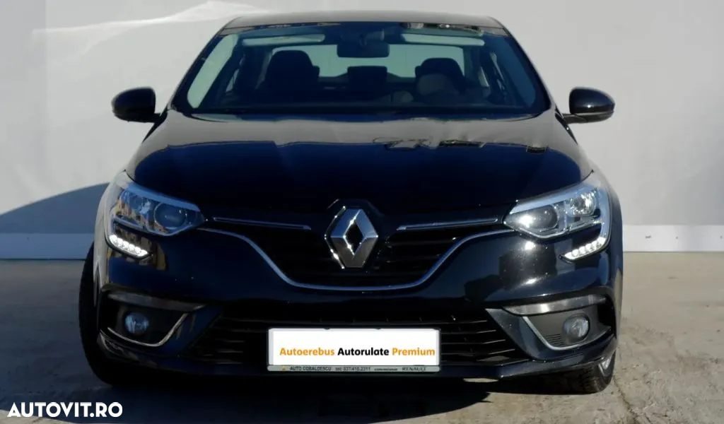 Renault Megane TCe Business - 19