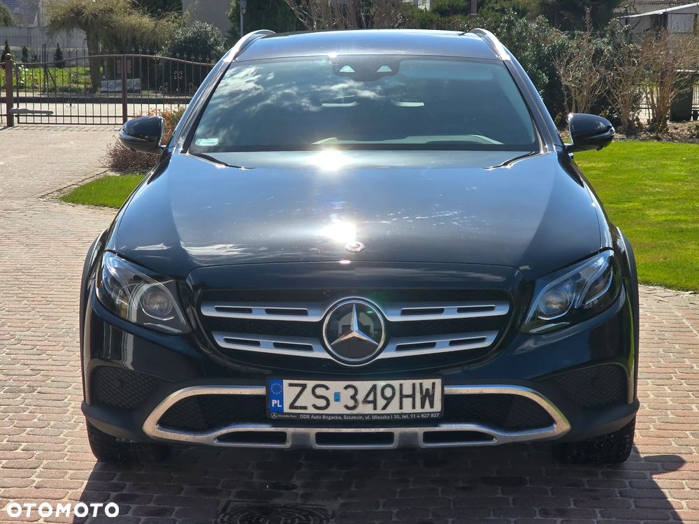 Mercedes-Benz Klasa E 220 d 4-Matic All-Terrain - 2