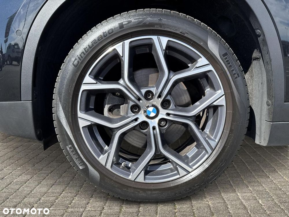 BMW X1 sDrive18d xLine - 4