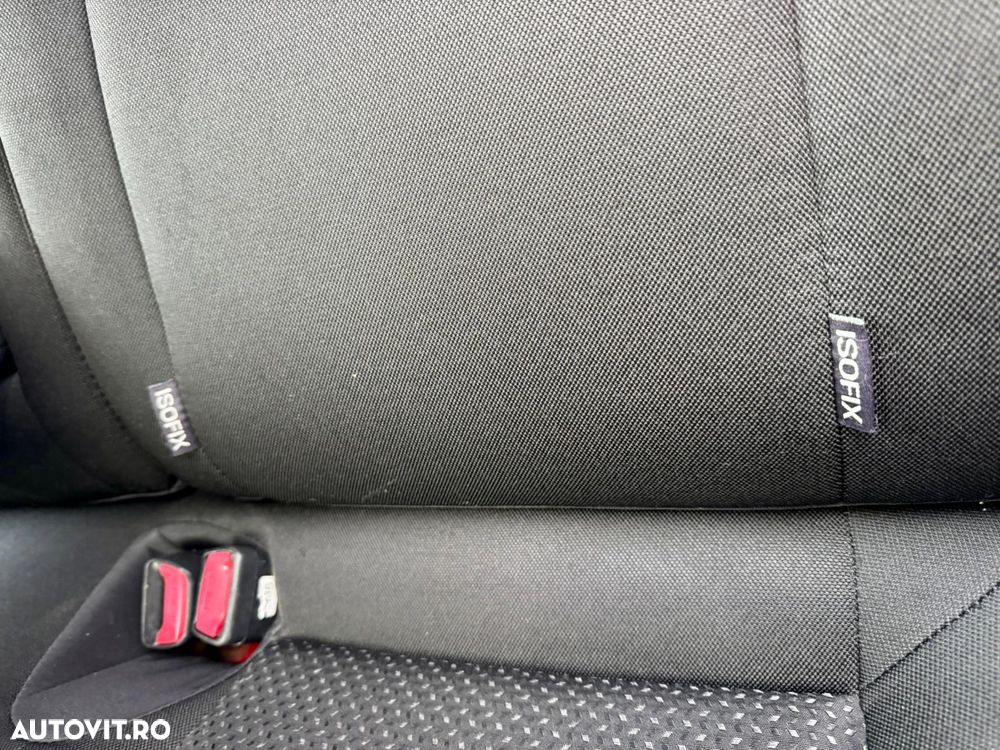 Hyundai i30 i30cw 1.4 blue Comfort - 15