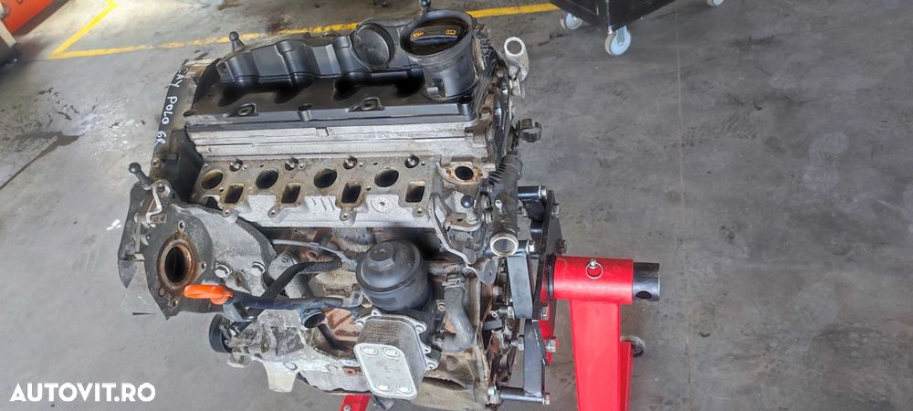 Motor volkswagen vw polo 6R motor 1.6 CAY 90 CP an 2010 - 9