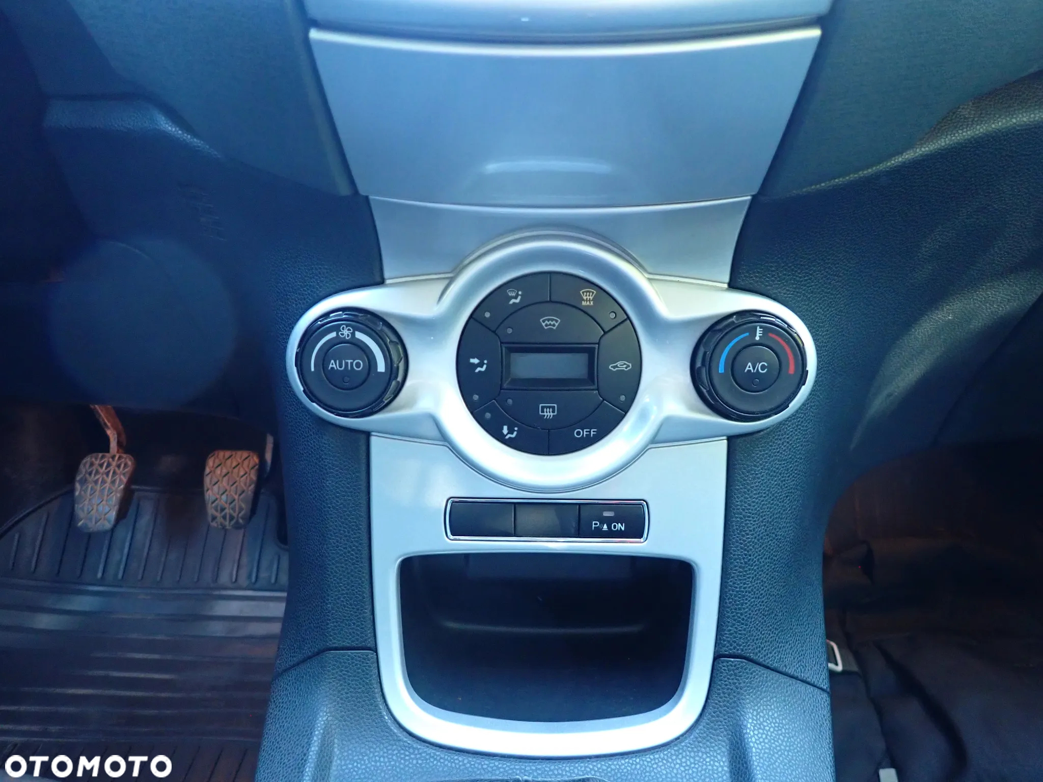Ford Fiesta 1.4 Titanium - 10