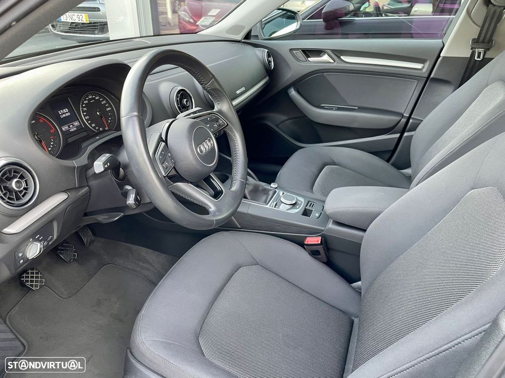 Audi A3 Sportback 1.6 TDI Design - 8