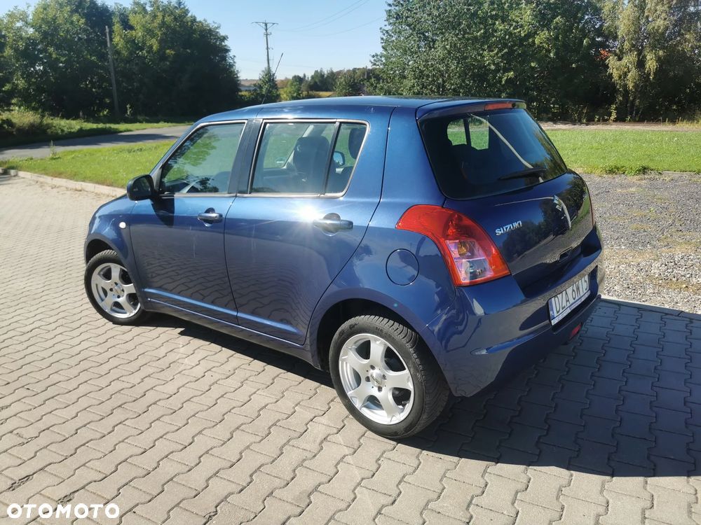 Suzuki Swift - 7