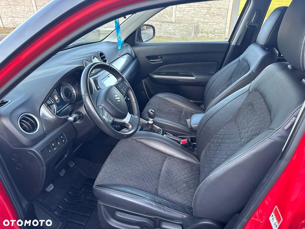 Suzuki Vitara 1.4 Boosterjet SHVS Premium 2WD - 17
